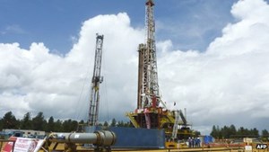 oil production rig in Venezuela