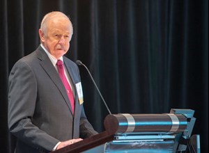 Fig. 1. Trent Latshaw spoke to the IADC Annual General Meeting upon receiving the honor of being selected as 2018 IADC Contractor of the Year. Photo: IADC.
